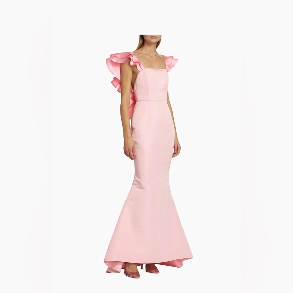 $1750 Alexia María

Amelie Silk Ruffled Bow-Back Mermaid Gown size 4